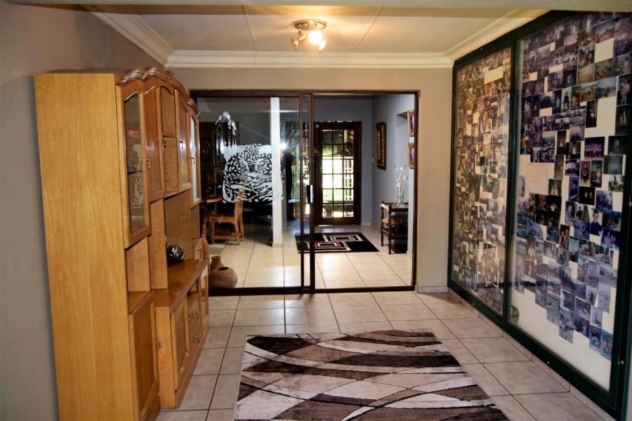 4 Bedroom Property for Sale in Vaalpark Free State